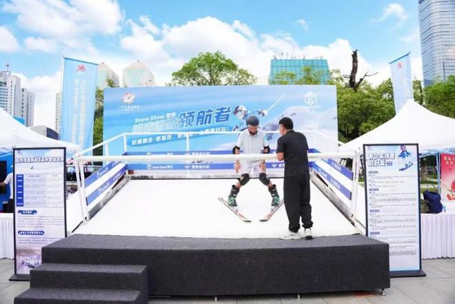 记者:斯普利特公牛年薪约700万美元,远高于开拓者开的100万