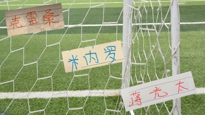 铀为什么会衰变？铀不停地衰变，为何在45.5亿年后地球上还有铀？
