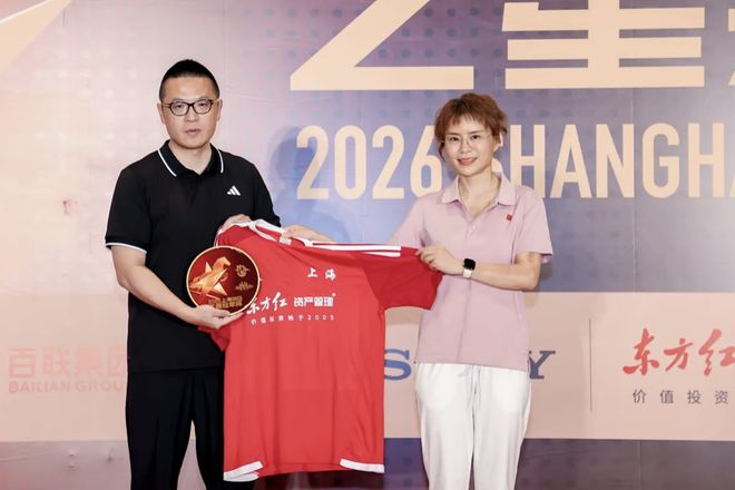 名宿:C罗需要全队集中资源来喂他!他不会被提名历史第一人!