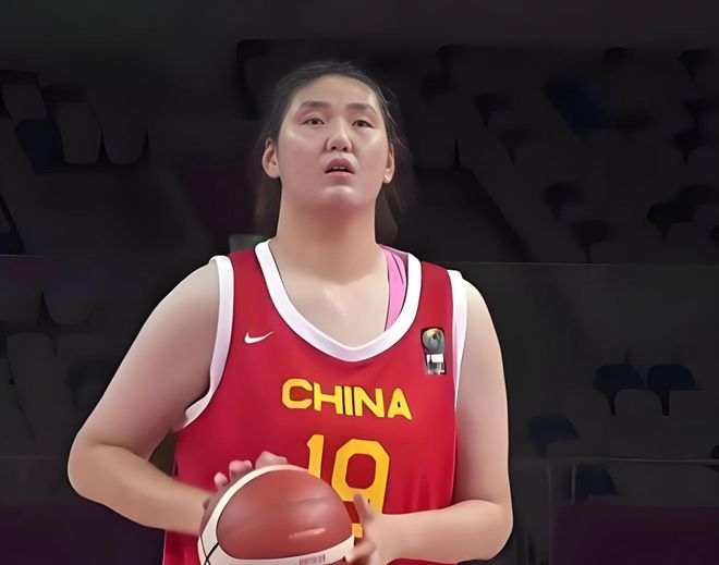 美网混双德萨领衔辛卡缺席,郑钦文第二轮对手确定称巅峰期还未到