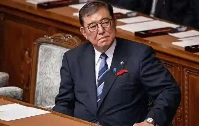 最懂何超琼的人，不是陈百强，不是母亲，而是已去世6年的他