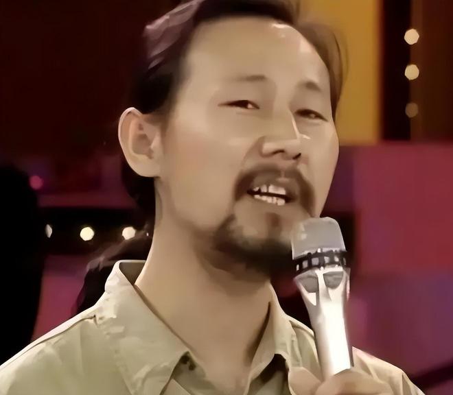 鲁能5比1大胜铁人!王大雷和韩鹏赛后都推荐他,享受球迷掌声