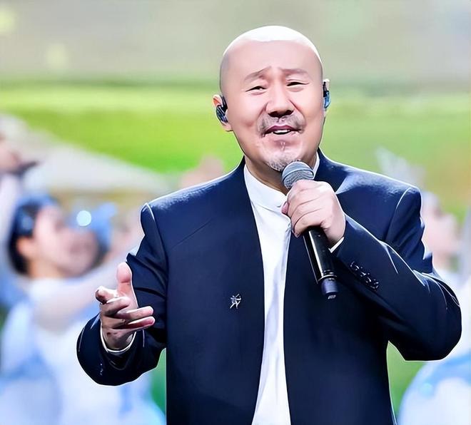 导游拍下尼泊尔高山冰崩瞬间