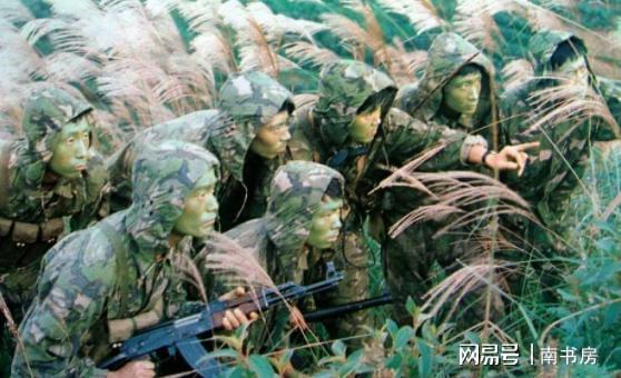 巴斯托尼染红,奥古斯托一剑封喉,十人国米1
